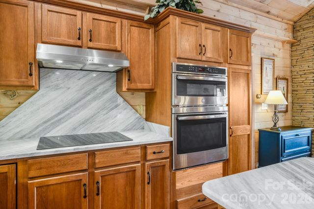 234 Upper Lookout Drive, Mars Hill, NC 28754