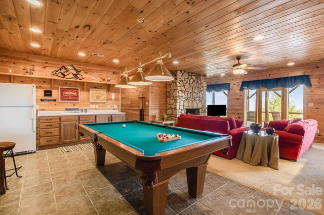 234 Upper Lookout Drive, Mars Hill, NC 28754