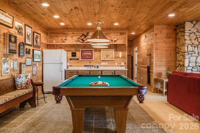 234 Upper Lookout Drive, Mars Hill, NC 28754