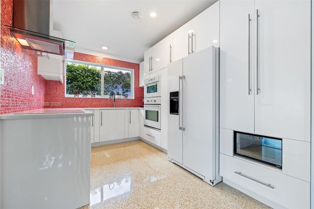 2121 Red Rd 0, Coral Gables, FL 33155