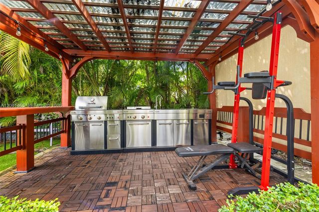 2121 Red Rd 0, Coral Gables, FL 33155