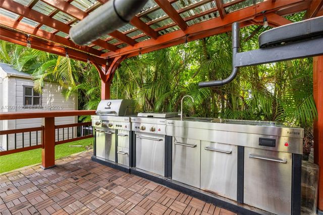 2121 Red Rd 0, Coral Gables, FL 33155