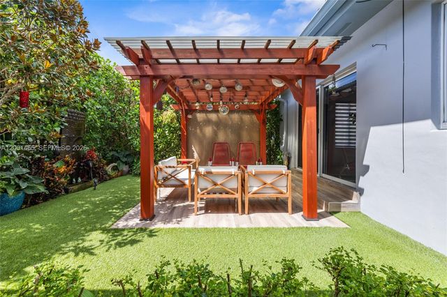 2121 Red Rd 0, Coral Gables, FL 33155