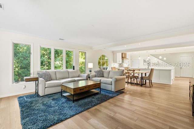 20 China Cockle Ln, Hilton Head Island, SC 29926