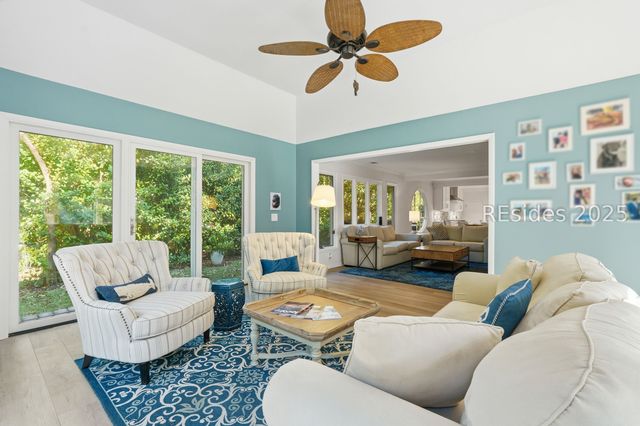 20 China Cockle Ln, Hilton Head Island, SC 29926