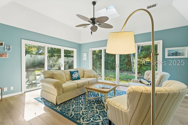 20 China Cockle Ln, Hilton Head Island, SC 29926