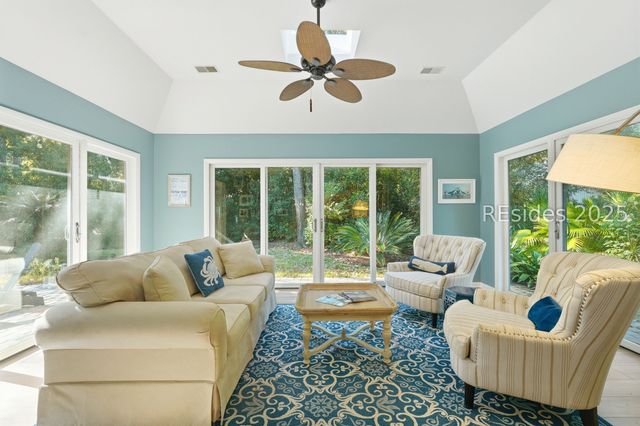 20 China Cockle Ln, Hilton Head Island, SC 29926