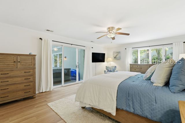 20 China Cockle Ln, Hilton Head Island, SC 29926