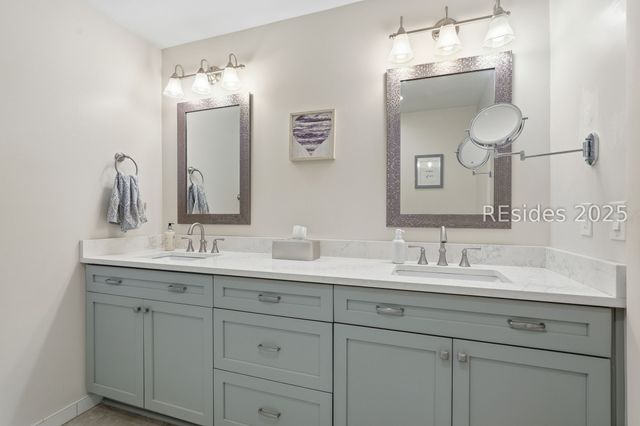 20 China Cockle Ln, Hilton Head Island, SC 29926