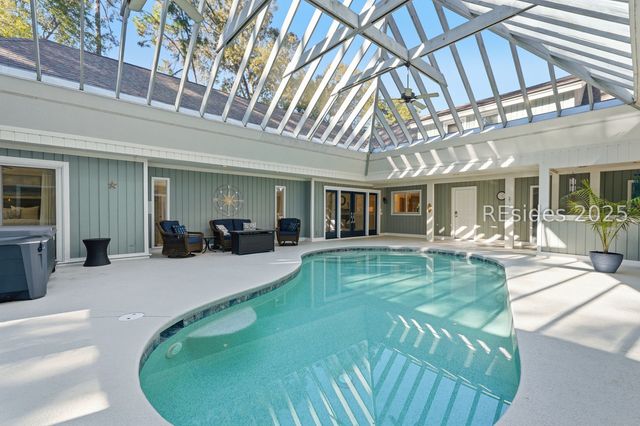 20 China Cockle Ln, Hilton Head Island, SC 29926