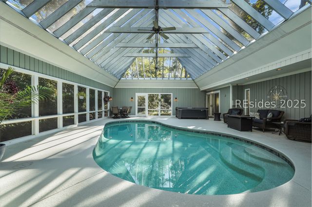 20 China Cockle Ln, Hilton Head Island, SC 29926