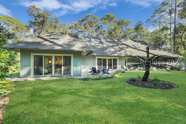 20 China Cockle Ln, Hilton Head Island, SC 29926