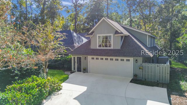 20 China Cockle Ln, Hilton Head Island, SC 29926