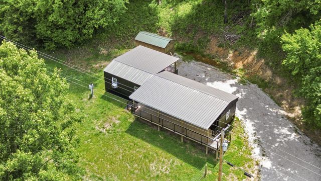 4455 Browning Branch Rd, Bethpage, TN 37022