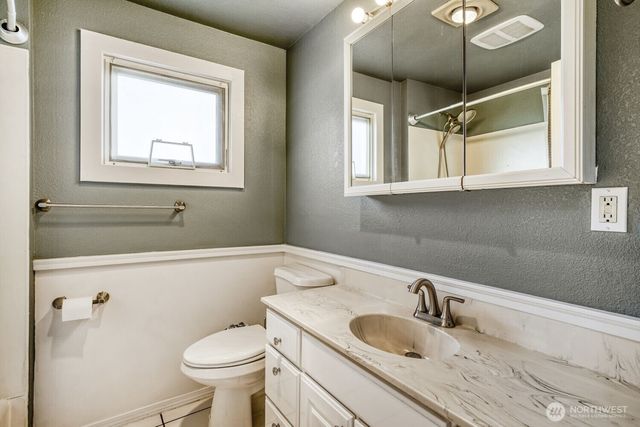 6013 S Pine Street, Tacoma, WA 98409