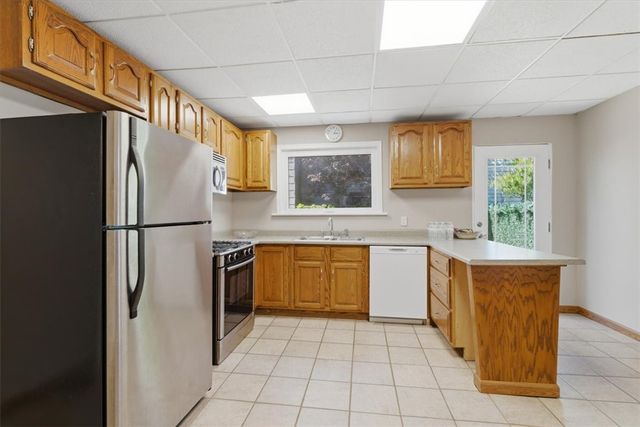 3914 Clement Way, Bloomfield, PA 15224