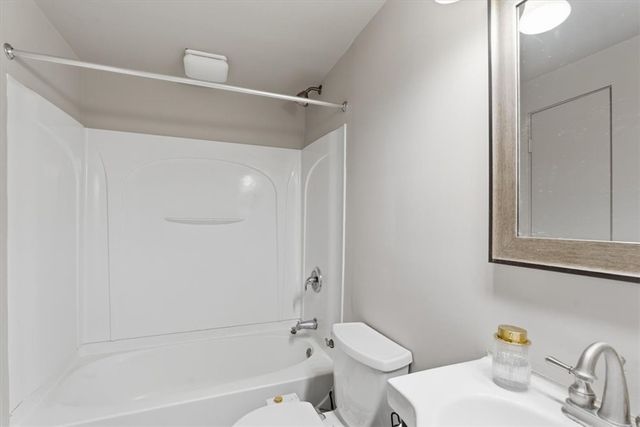 3914 Clement Way, Bloomfield, PA 15224