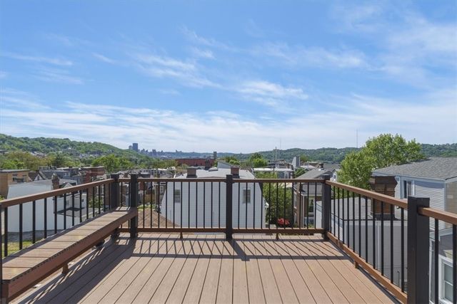3914 Clement Way, Bloomfield, PA 15224