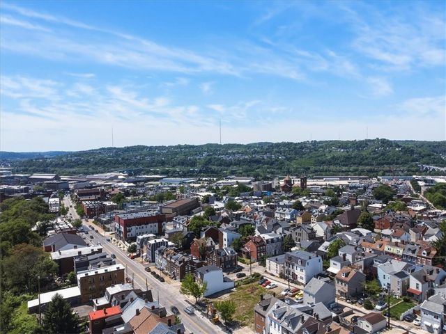 3914 Clement Way, Bloomfield, PA 15224