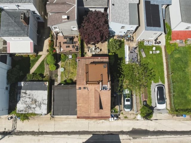 3914 Clement Way, Bloomfield, PA 15224