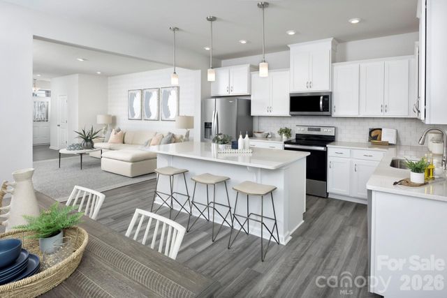 7535 Hodges Meadow Lane, Charlotte, NC 28213