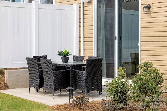 7535 Hodges Meadow Lane, Charlotte, NC 28213