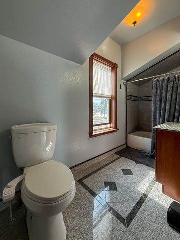 807 21st Street NW, Bemidji, MN 56601