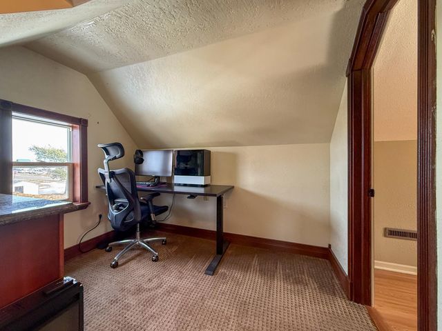 807 21st Street NW, Bemidji, MN 56601