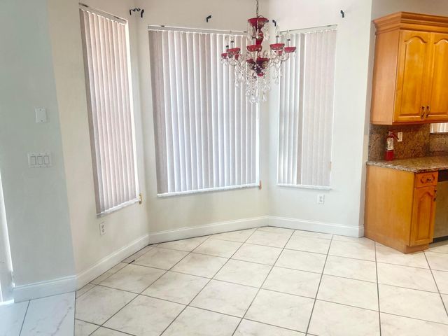 127 Saratoga Boulevard W, Royal Palm Beach, FL 33411