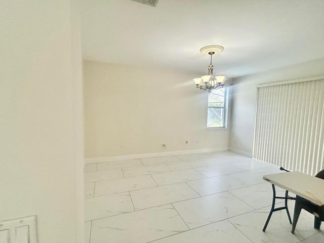 127 Saratoga Boulevard W, Royal Palm Beach, FL 33411