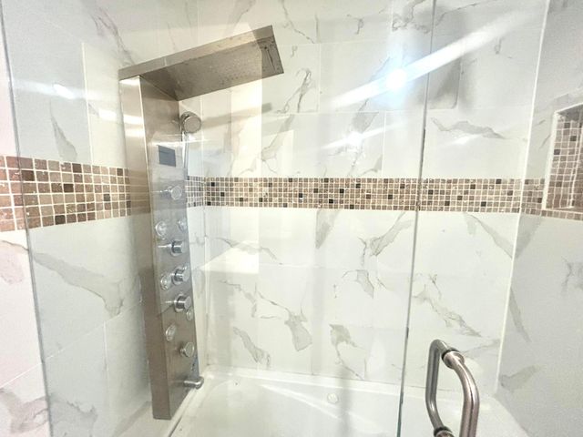 127 Saratoga Boulevard W, Royal Palm Beach, FL 33411