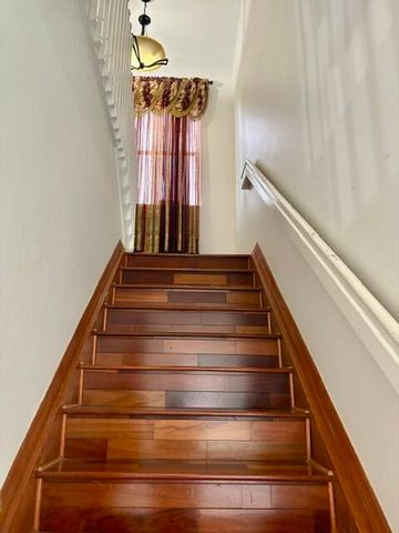 127 Saratoga Boulevard W, Royal Palm Beach, FL 33411