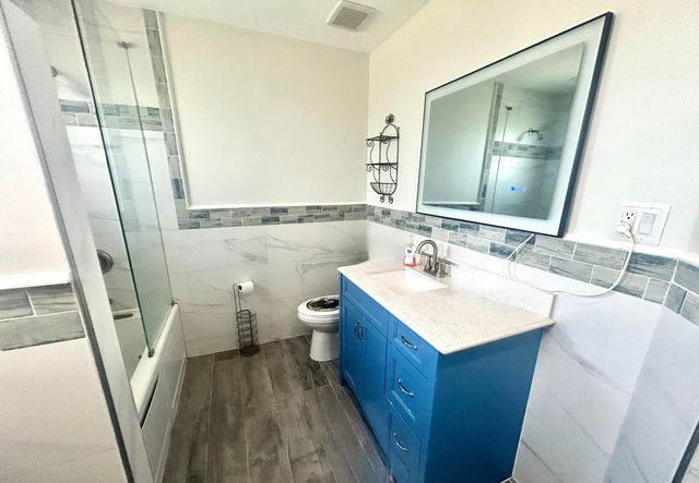 127 Saratoga Boulevard W, Royal Palm Beach, FL 33411