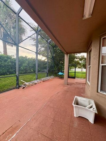 127 Saratoga Boulevard W, Royal Palm Beach, FL 33411