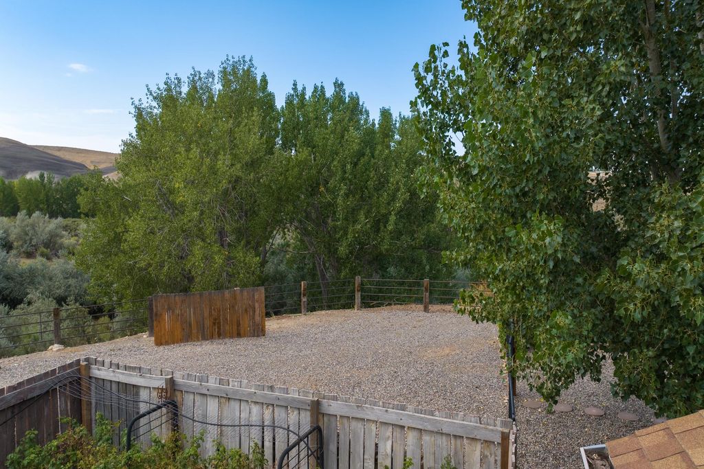 610 US HWY 14, Greybull, WY 82426 photo 11