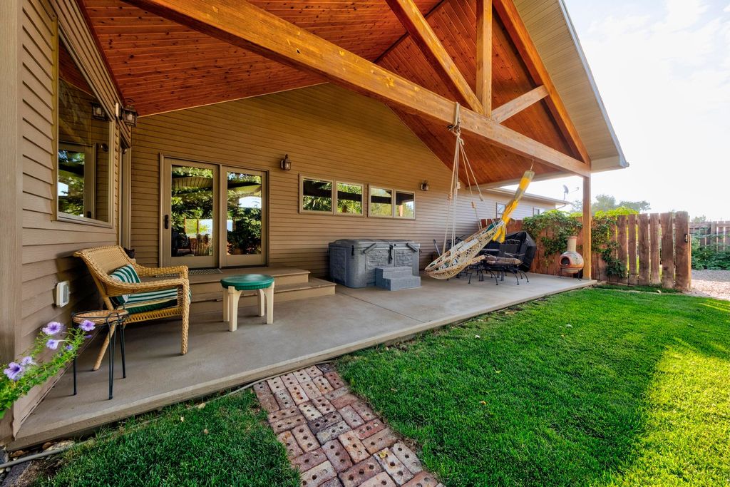 610 US HWY 14, Greybull, WY 82426 photo 12