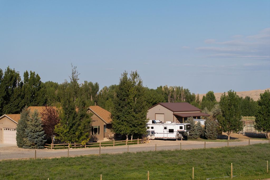 610 US HWY 14, Greybull, WY 82426 photo 7