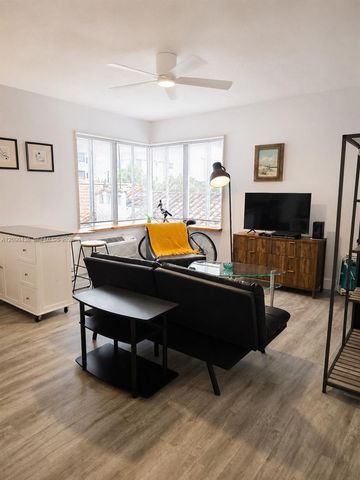 3710 Collins Avenue N-309, Miami Beach, FL 33140
