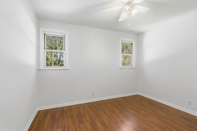402 Holston Dr, Smyrna, TN 37167