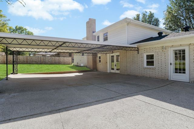 402 Holston Dr, Smyrna, TN 37167