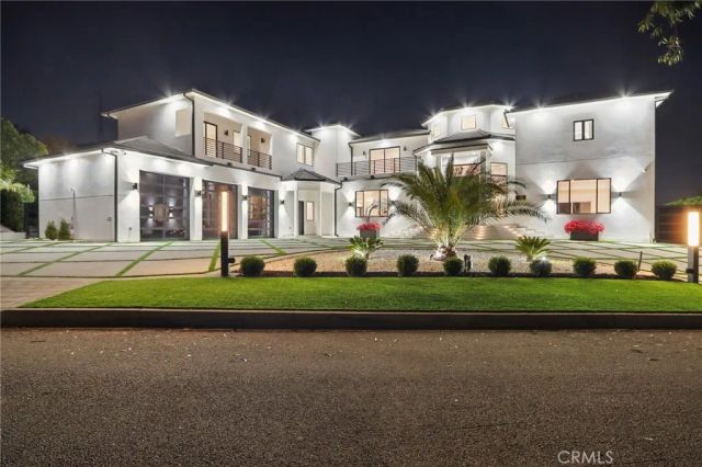 10511 Mary Bell Avenue, Shadow Hills, CA 91040