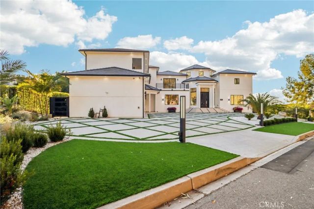 10511 Mary Bell Avenue, Shadow Hills, CA 91040