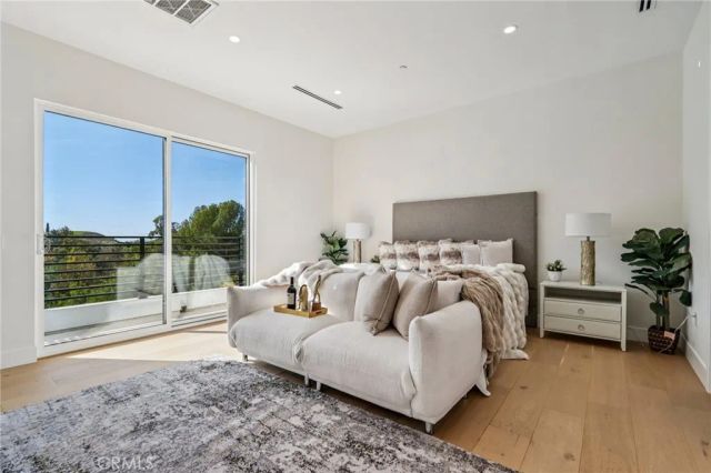 10511 Mary Bell Avenue, Shadow Hills, CA 91040