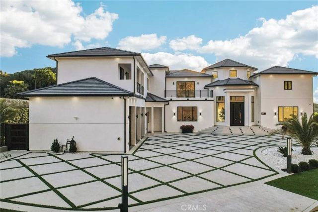 10511 Mary Bell Avenue, Shadow Hills, CA 91040