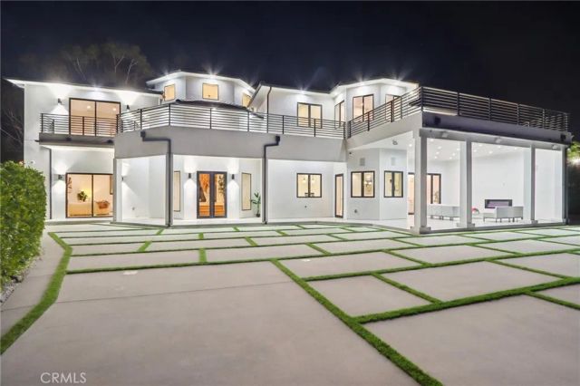 10511 Mary Bell Avenue, Shadow Hills, CA 91040