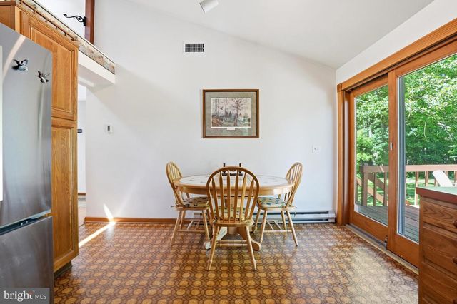 1160 CAMP SKYMOUNT RD, Green Lane, PA 18054