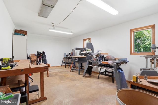 1160 CAMP SKYMOUNT RD, Green Lane, PA 18054