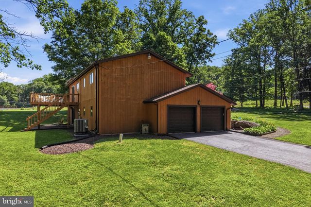 1160 CAMP SKYMOUNT RD, Green Lane, PA 18054