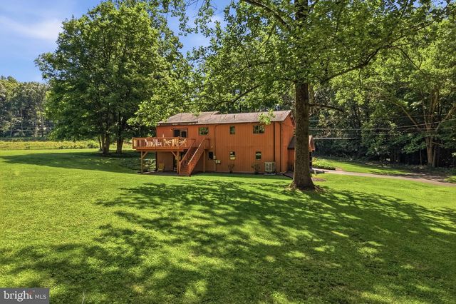 1160 CAMP SKYMOUNT RD, Green Lane, PA 18054