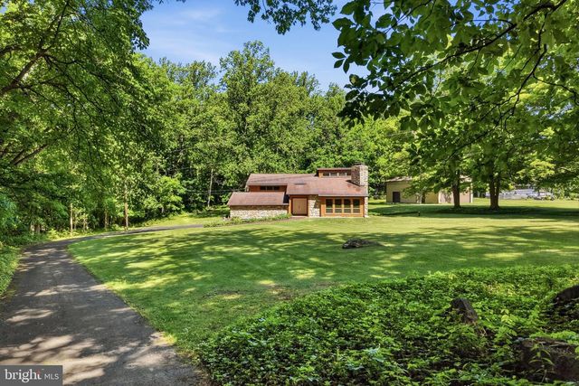 1160 CAMP SKYMOUNT RD, Green Lane, PA 18054